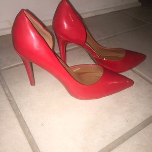 RED STEVE MADDEN HEELS